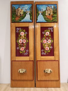 painted doors decorated with canalart 
